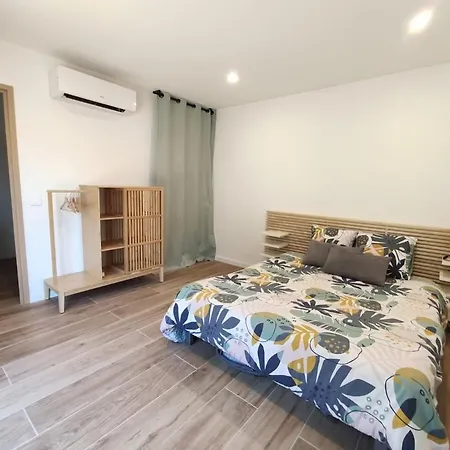 Avec Piscine Au Milieu Des Bois Villa *